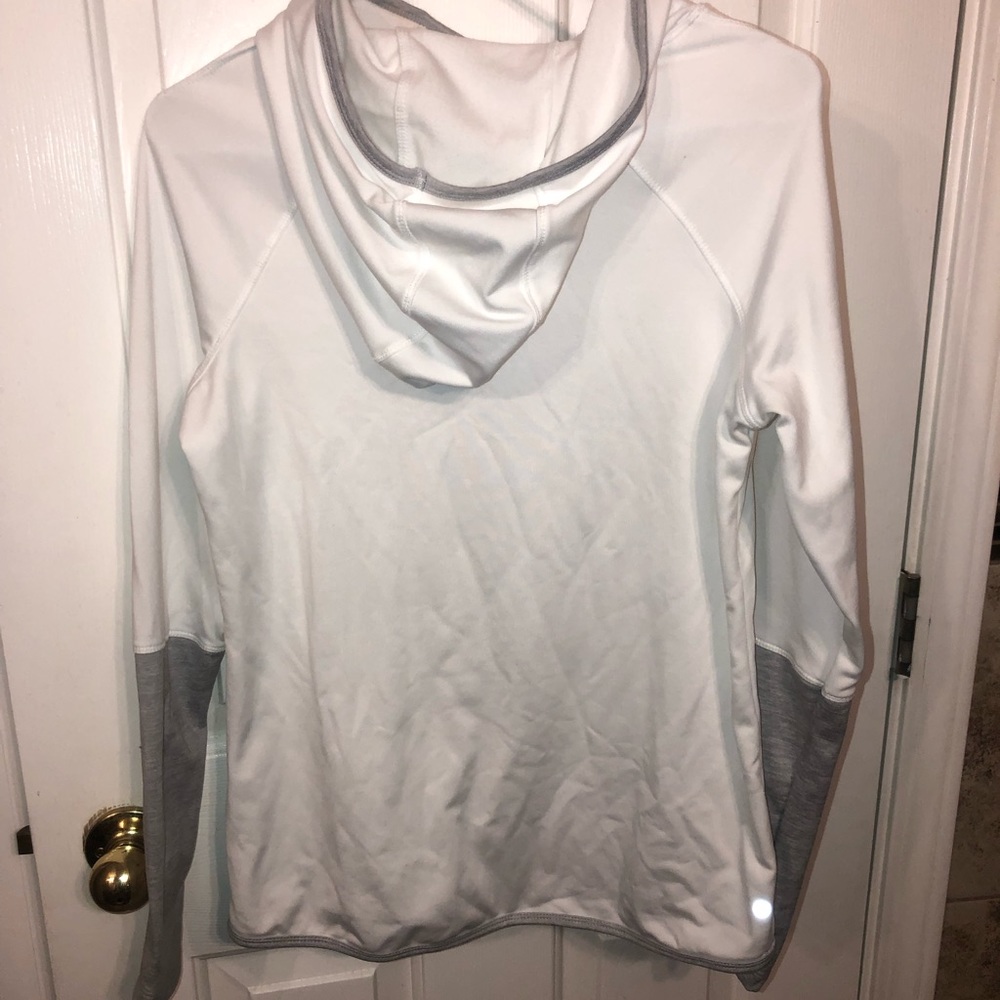 Light sweat shirt